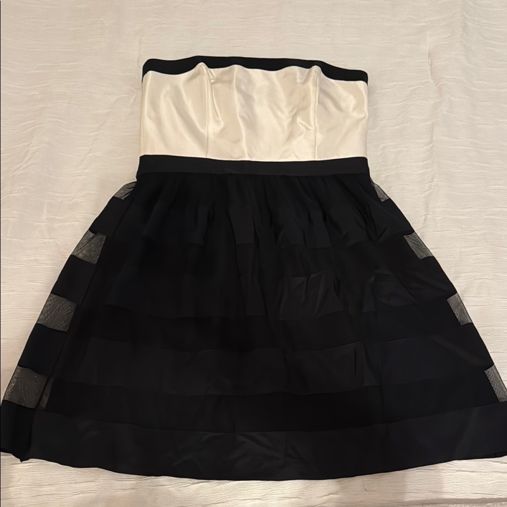 White House Black Market Cream and Black Strapless Fit and Flare Dress